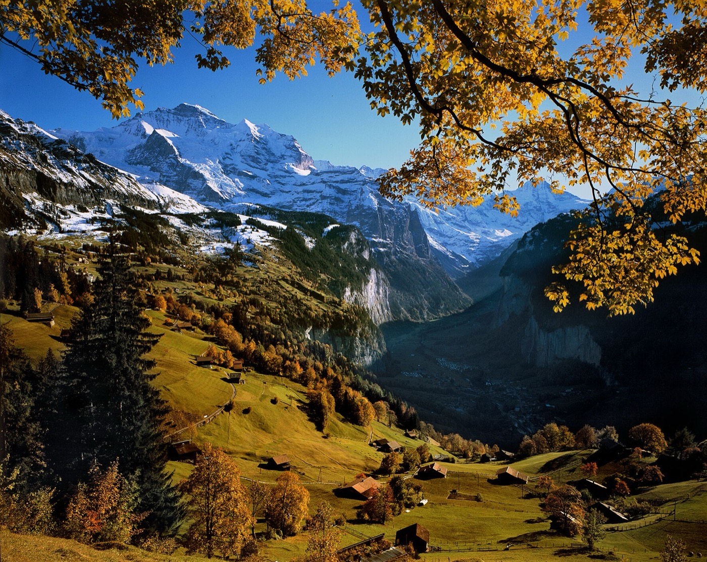 Wengen Apartments — the Lauterbrunnen valley under the Jungfrau